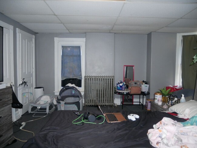 Building Photo - 544 N 6th St