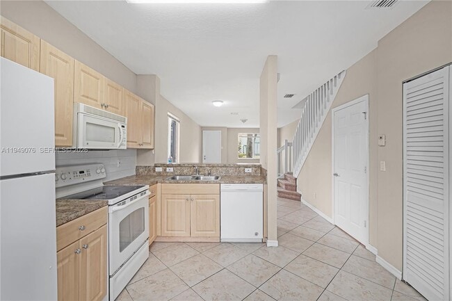 Building Photo - 3533 Sonoma Dr