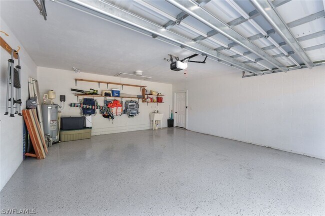 Building Photo - 714 Reef Point Cir