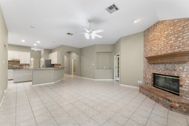 Building Photo - 11701 Sterling Panorama Terrace