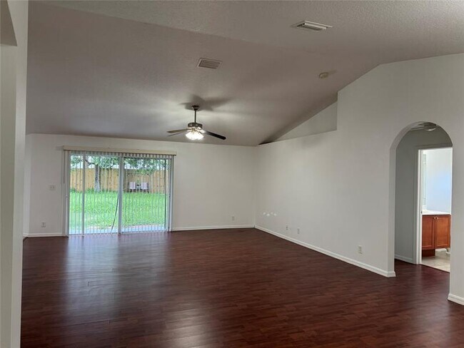 Building Photo - 3542 SW Margela St