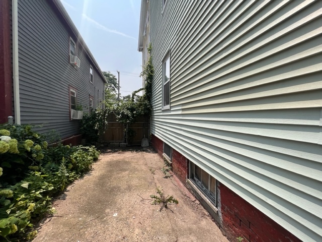 Building Photo - 177 Ives St
