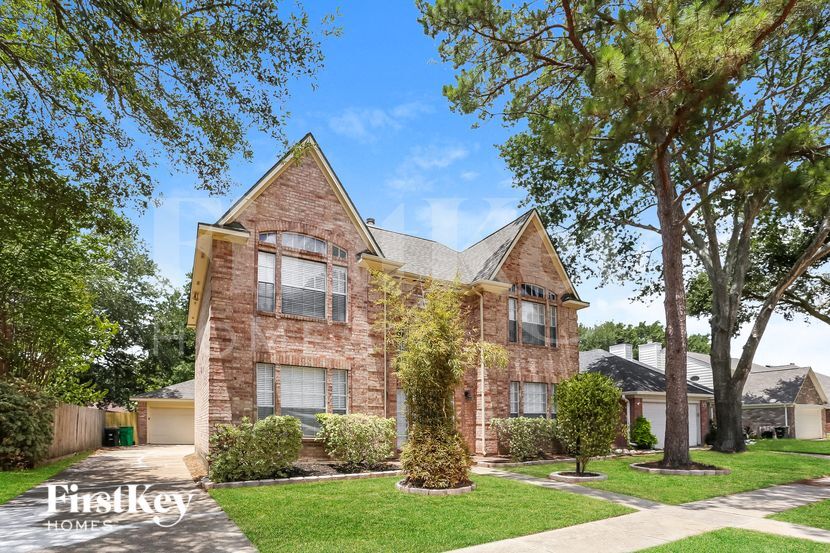 Building Photo - 5711 Parryville Dr