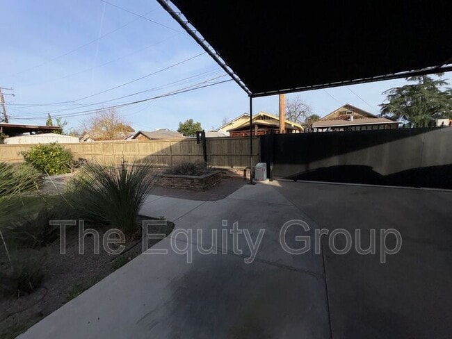 Building Photo - 820 S Court St