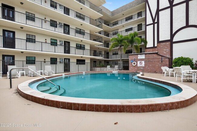 Building Photo - 383 N Atlantic Ave