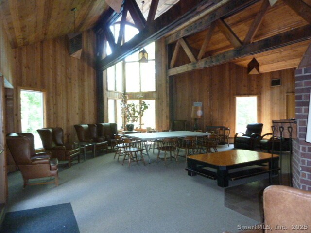 Building Photo - 6 Lyle Ct