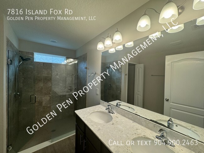 Building Photo - 7816 Island Fox Rd