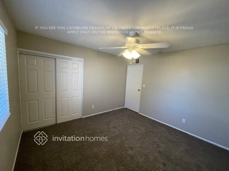 Building Photo - 9201 N 18th Ave