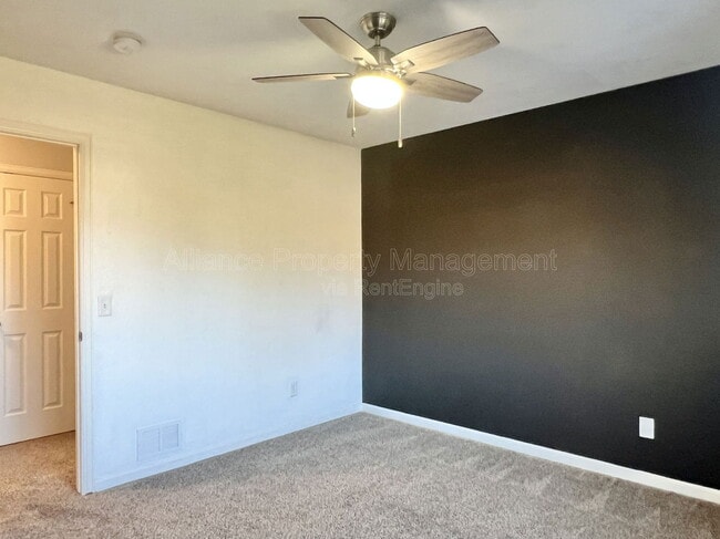 Building Photo - 2260 Covenant Heights