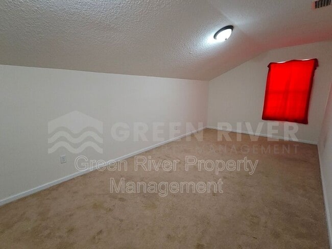 Building Photo - 3107 Zeyno Dr