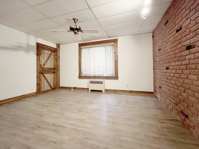 Building Photo - 33 Sand St