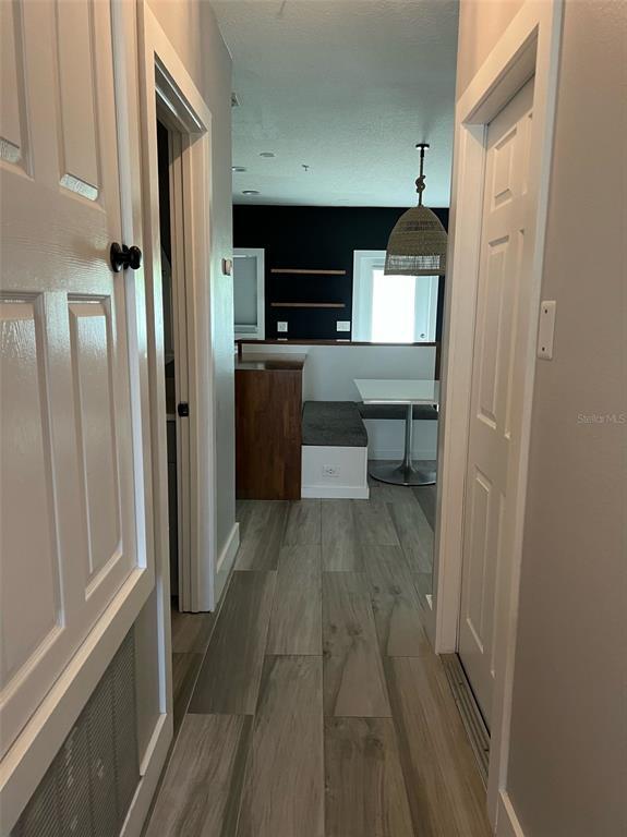 Building Photo - 9724 Tivoli Villa Dr