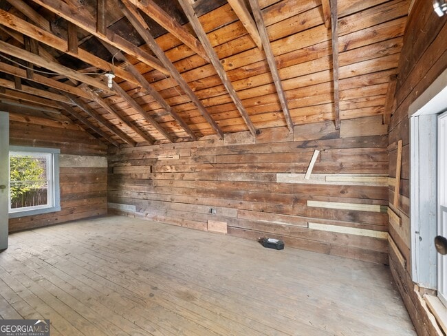 Building Photo - 249 Martin St
