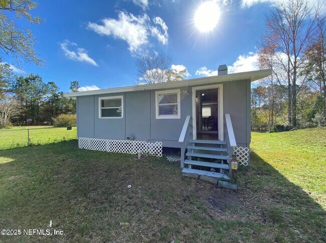 Building Photo - 8515 Maple St