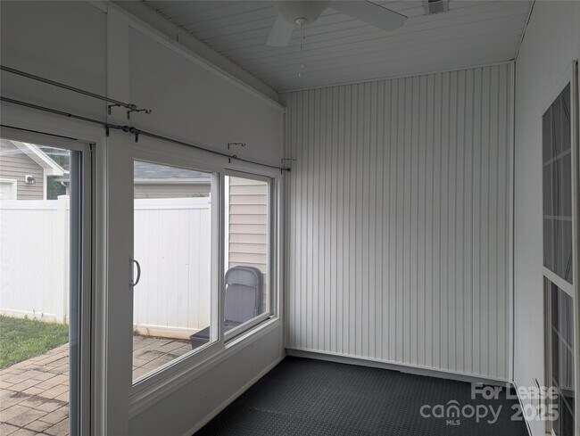 Building Photo - 13918 Cypress Woods Dr