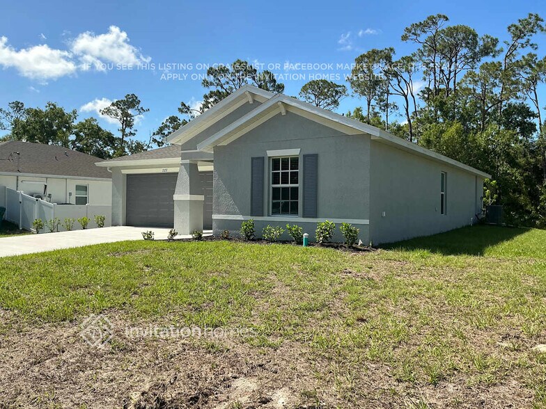 Building Photo - 21237 Pemberton Ave