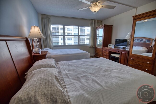 Building Photo - Seasonal Short-Term Furnished Condo availa...