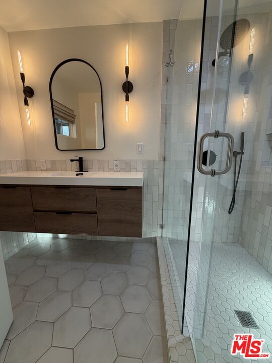 Building Photo - 7656 Capistrano Ave