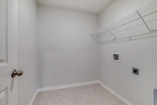Building Photo - Spacious 5BR Home with Loft & Smart Features in Rincon
