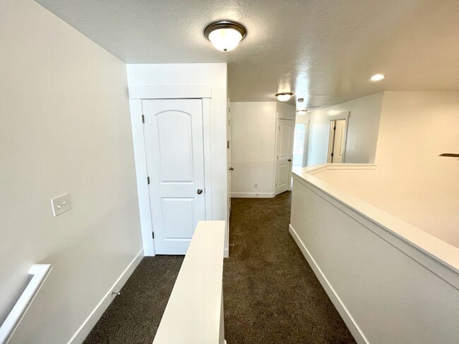 Building Photo - 3990 W 1530 N