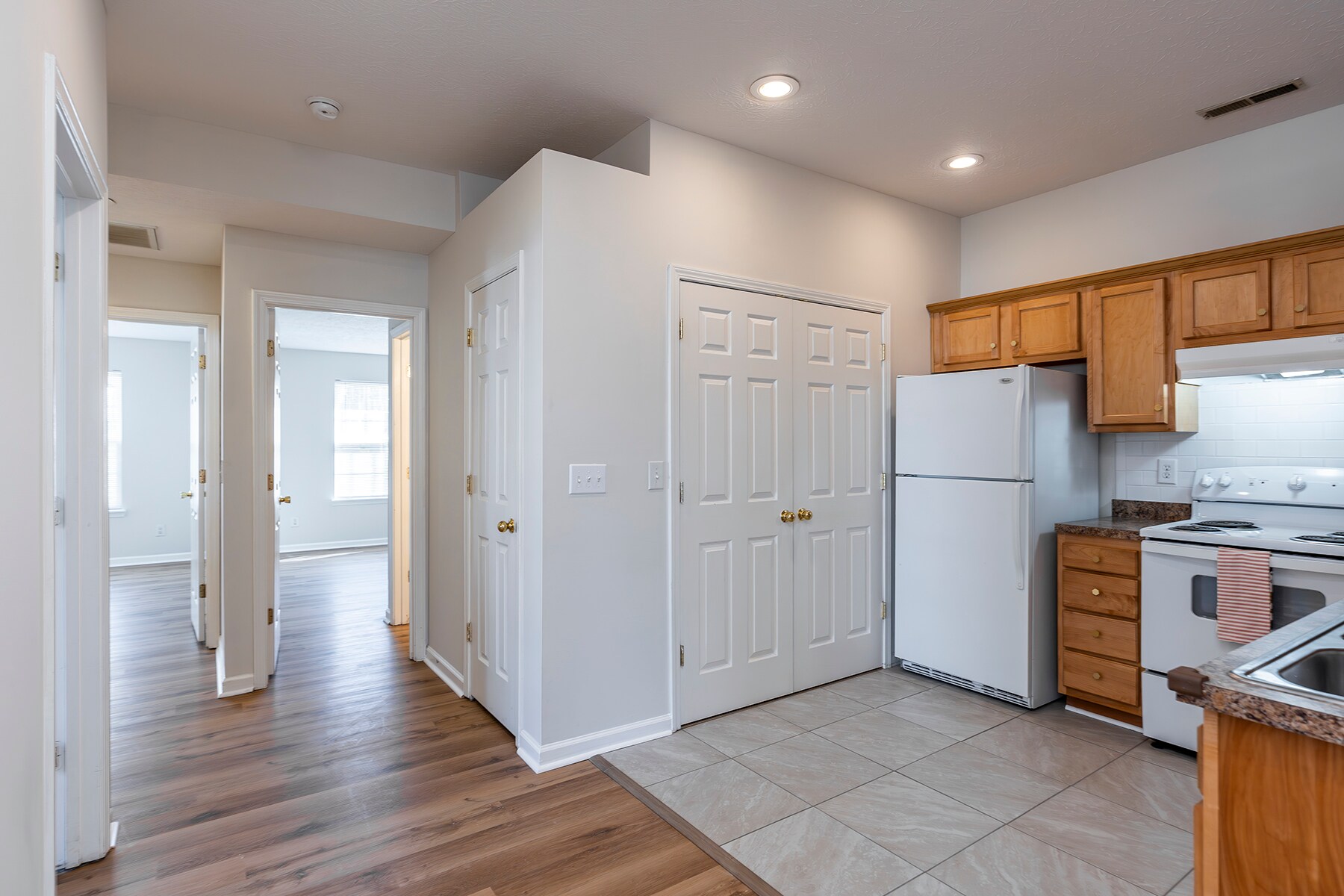 Building Photo - 405 Cricket Ln