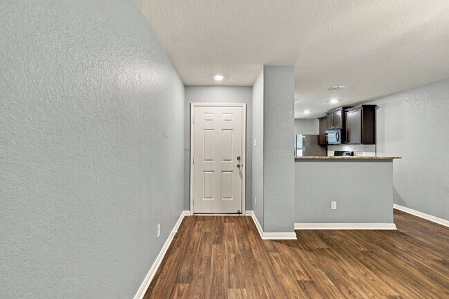 Building Photo - Spacious 4-Bedroom Home Near Lackland AFB with Private Backyard