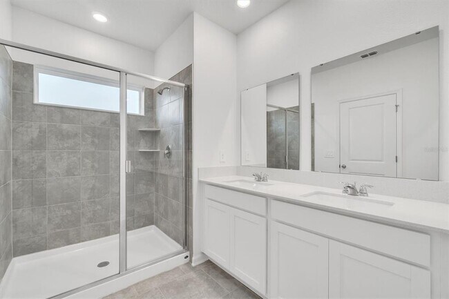 Building Photo - 3157 Laurent Lp
