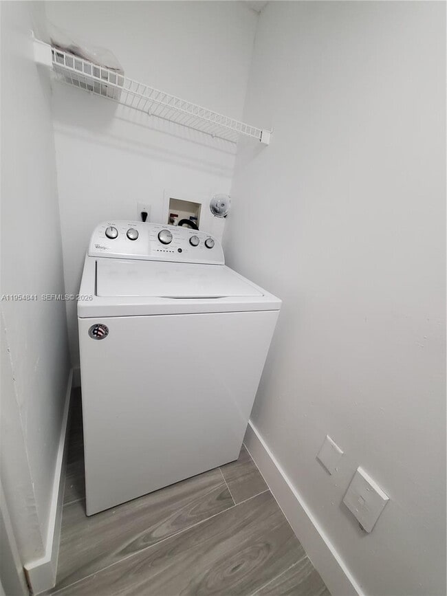 Building Photo - 16950 W Dixie Hwy