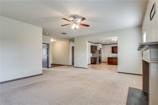 Building Photo - 4135 Whitfield Oak Way NE