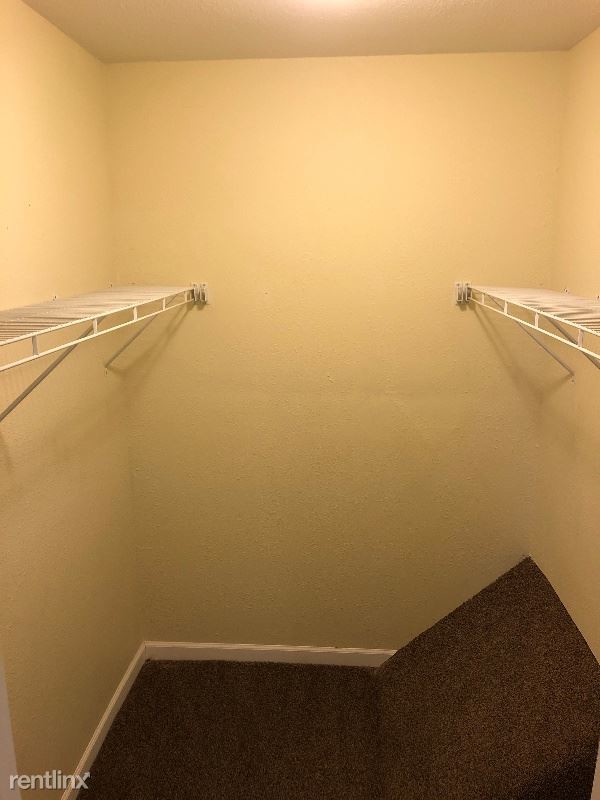 Building Photo - 3241 Lupine Dr