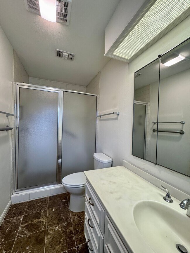 Building Photo - Single Family Home Available in Windmill H...