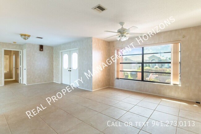 Building Photo - 534 Warwick Ln