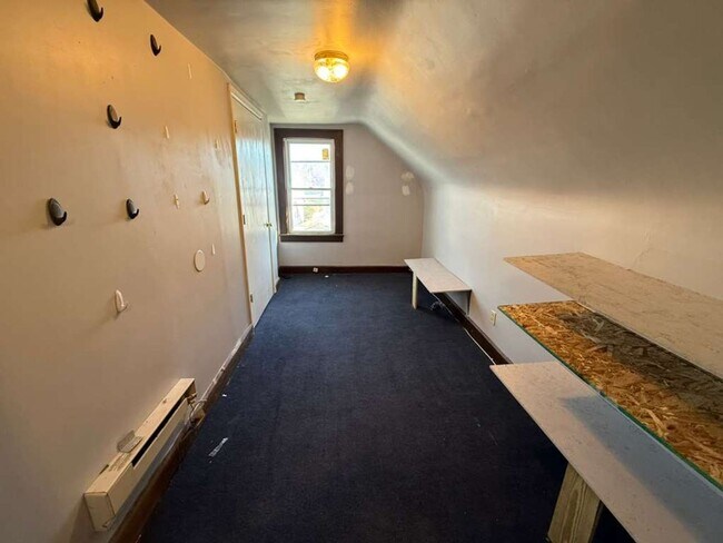 Building Photo - 4913 E 85th St