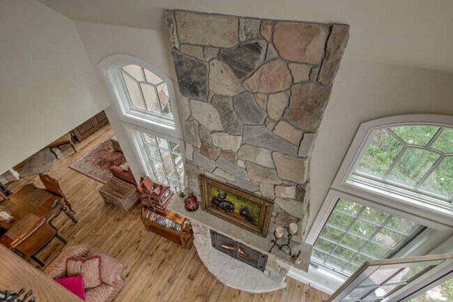 Building Photo - Winter Rental