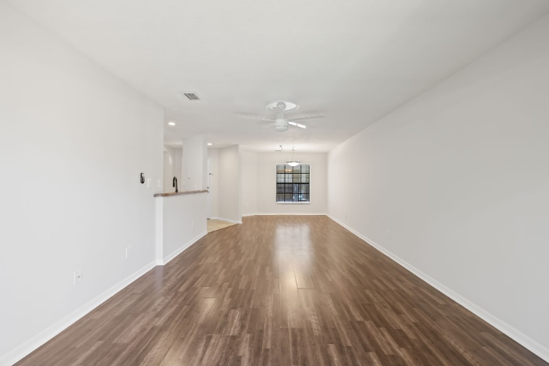 Building Photo - 210 S Habana Ave