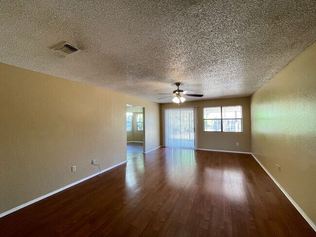 Building Photo - 4-Bedroom House for Rent in Killeen