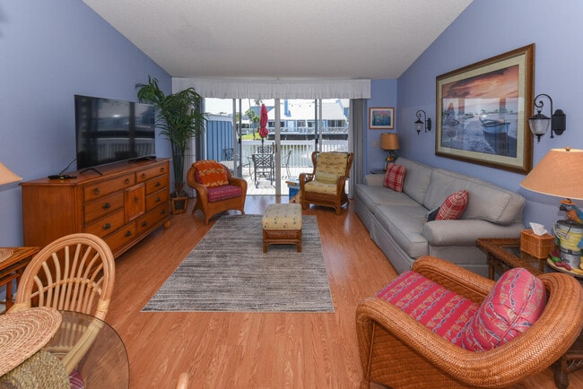 Building Photo - 209 Ocean Dunes Cir