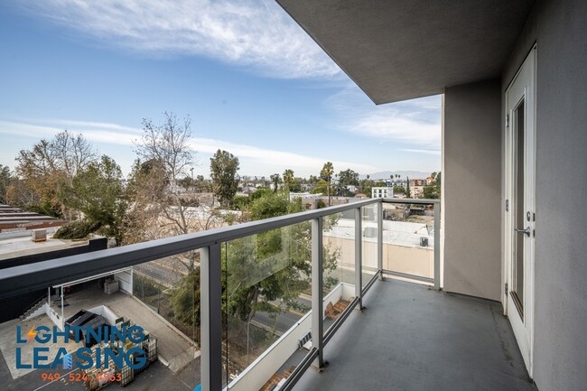 Building Photo - Luxury Living in North Hollywood – One Mon...