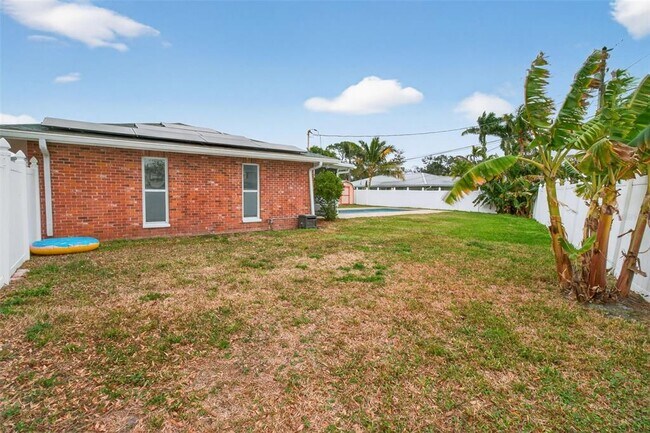 Building Photo - 5201 Denver St NE