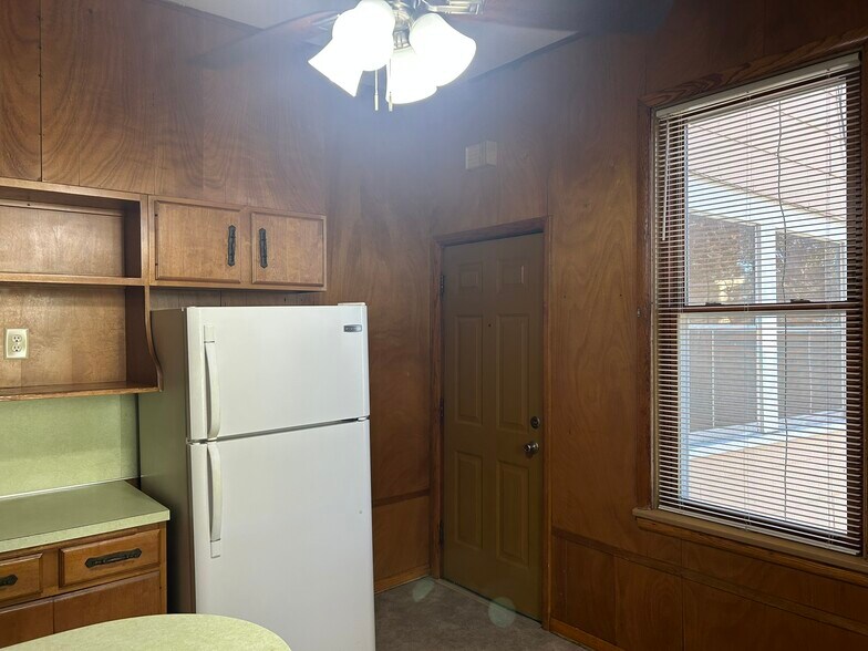 Building Photo - 1131 Jessie St