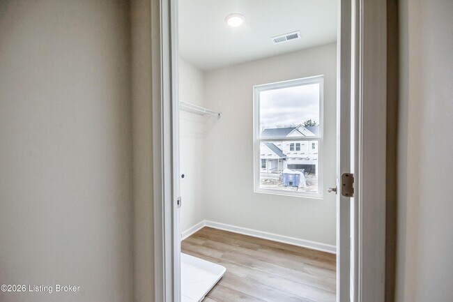 Building Photo - 16909 Aiken Rdg Cir