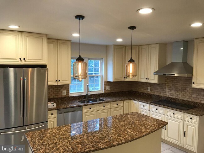 Building Photo - 13447 Chris Mar Ct