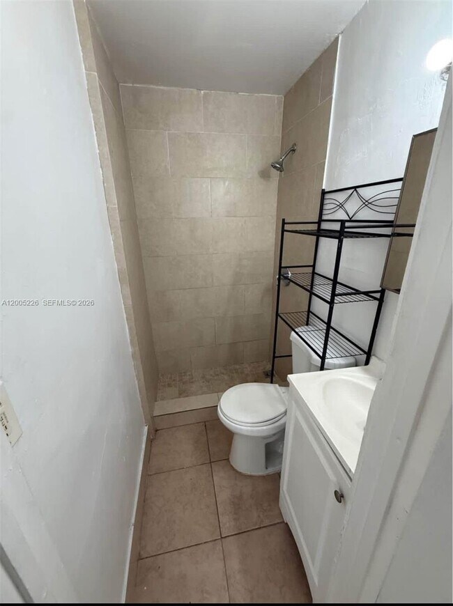 Building Photo - 5731 Flagler St