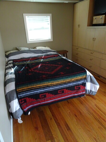 Upstairs Bedroom - 1655 S Corona St