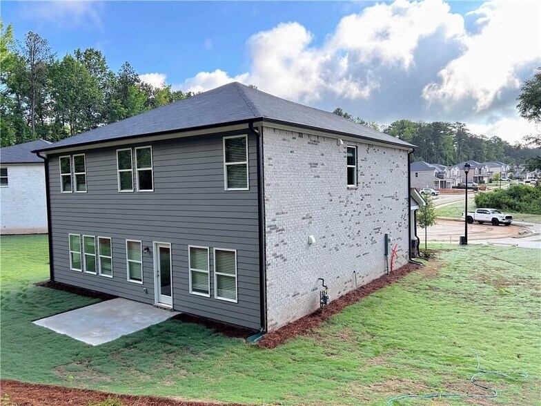 Building Photo - 7811 Richmond Trl