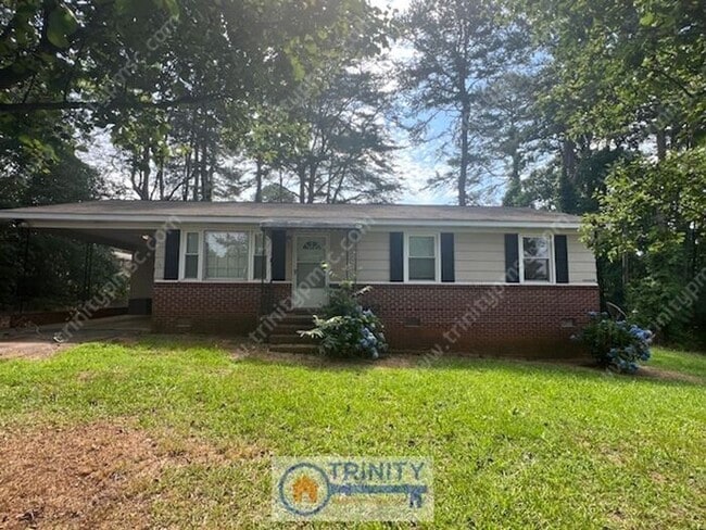 Primary Photo - CUTE 3 BED BRICK HOUSE!