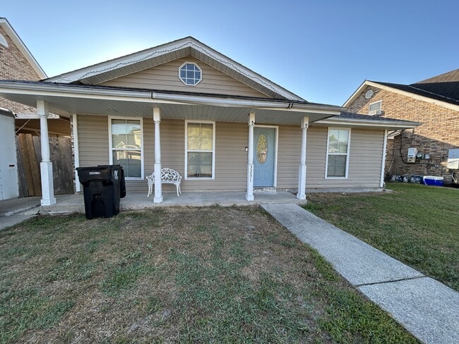 Primary Photo - 3231 Bradbury St