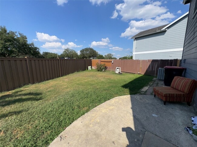 Building Photo - 503 Remington Glen Ct