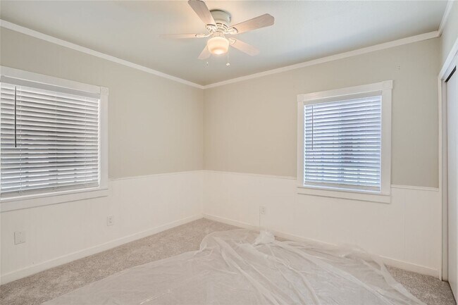 Building Photo - Beautiful Home!