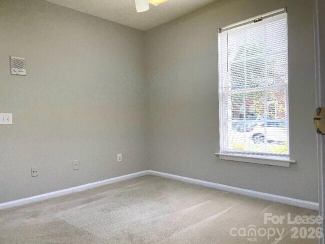 Building Photo - 7531 Double Springs Ct